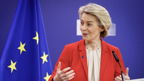 Politico: eltörölné a vétót az Európai Bizottság