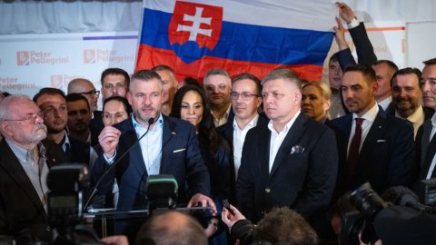 Magyar segítség is kellett ahhoz, hogy Fico emberéből szlovák államfő legyen