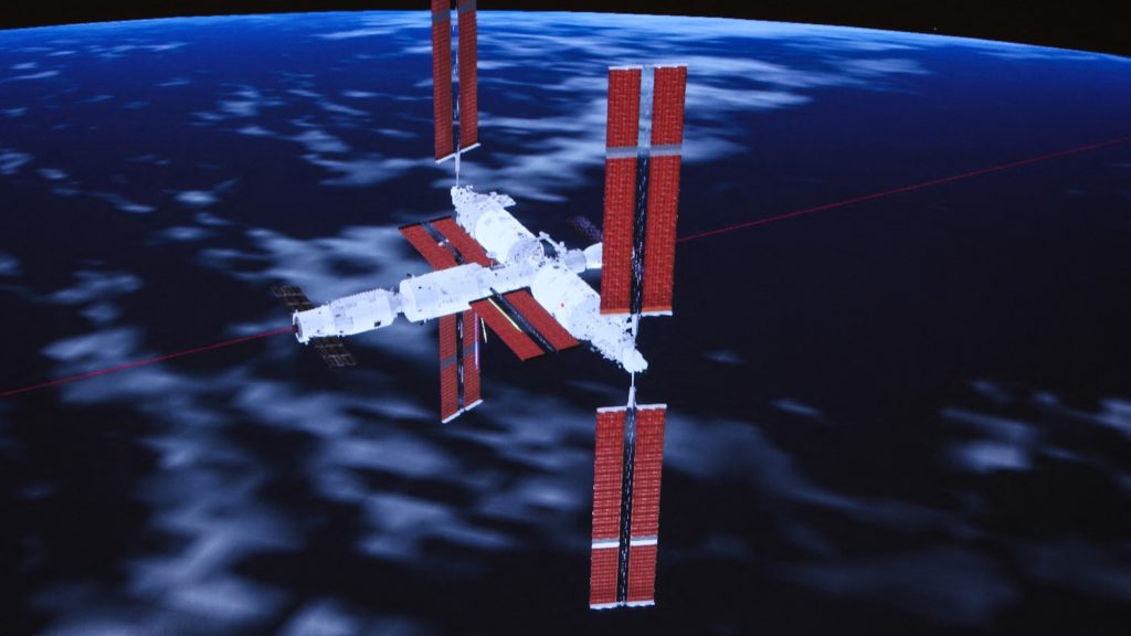 Űrszemét csapódott a kínai űrállomásba