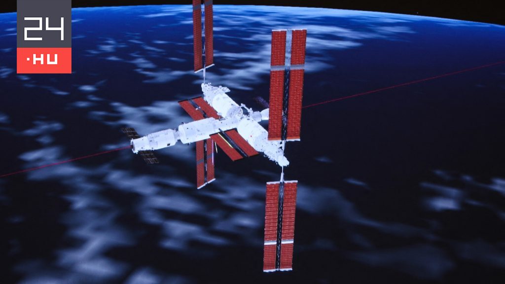 Űrszemét csapódott a kínai űrállomásba