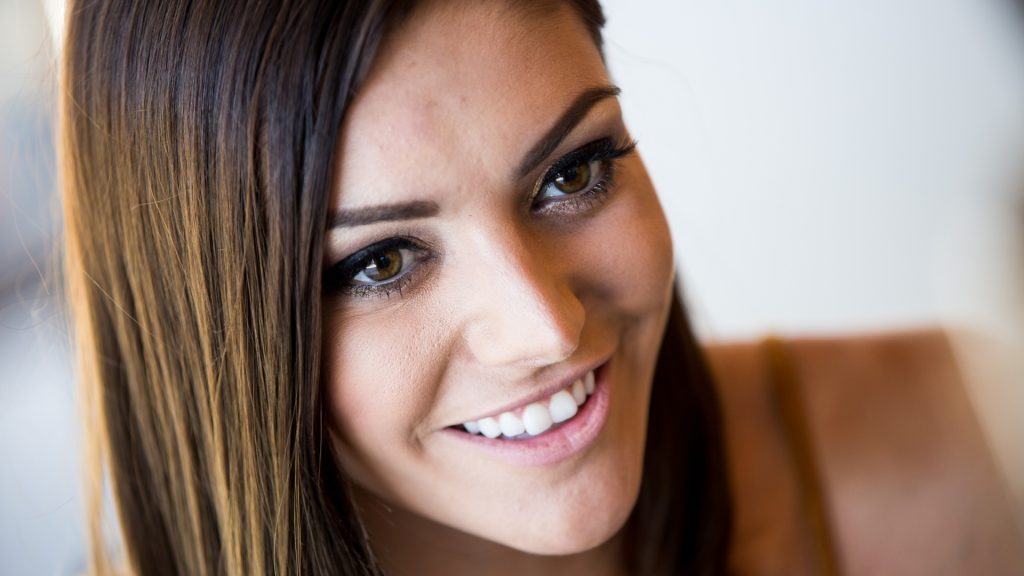 Masnival átkötött luxusterepjárót kapott Kulcsár Edina G.w.M-től