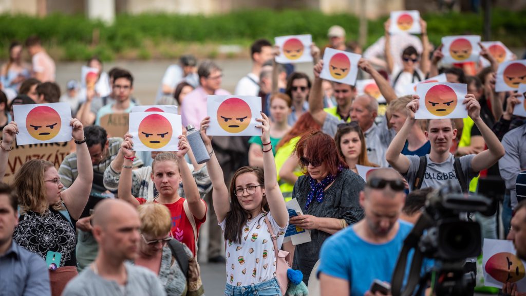 A magyarok 83 százaléka rossznak látja a gazdasági helyzetet az Ipsos szerint