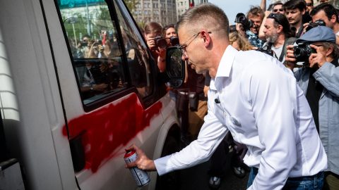 100 milliónál is többet költöttek a Megafon propagandistái Magyar Péter lejáratására