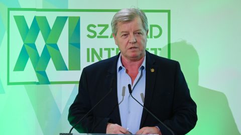 Stumpf István: Mindig van miért aggódni, függetlenül attól, hogy a Fidesz négyszer nyert kétharmaddal