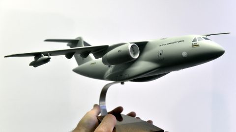 Megjött a kecskeméti tesztekre az első brazil katonai szállítógép