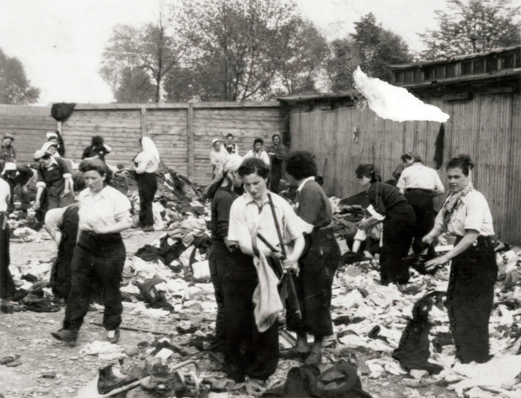Keskeny híd az élethez – magyar zsidó nők naplói a kényszermunkatáborban