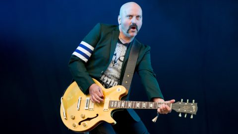 Meghalt a Gogol Bordello korábbi, Grammy-díjas gitárosa