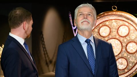 Motorbalesete után kórházba szállították a cseh elnököt