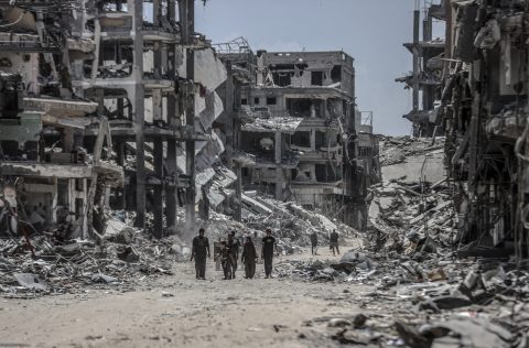 Elkezdték a palesztin civilek evakuálását Rafahból