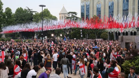 Csak megoldotta a grúz parlament a „külföldi ügynökökről” szóló törvény elfogadását