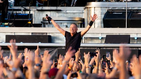 Bruce Springsteent kényszerpihenőre küldték, több európai koncertje elmarad