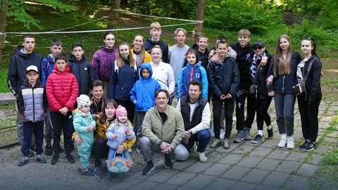 Népszava: A polgármesterjelöltek harmada él a politikai pedofíliával