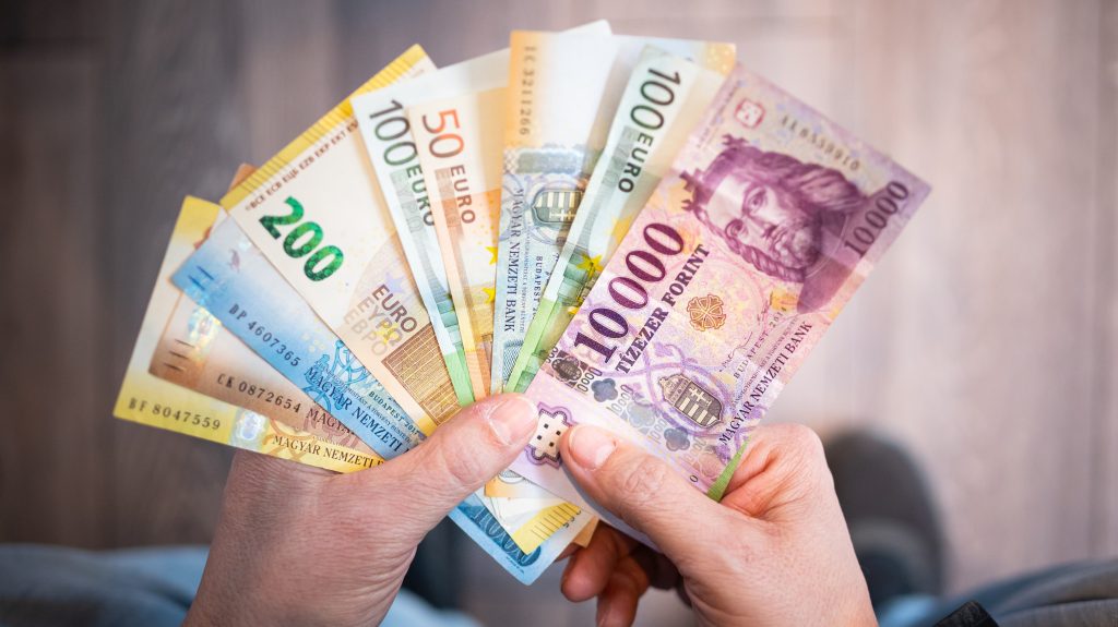 Erősödött a forint