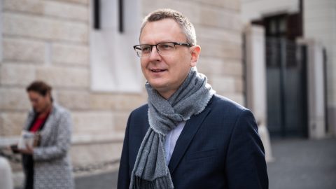 „Mi ezt másképp csináltuk!” – írta Rétvárinak az államosított lombikközpont alapítója