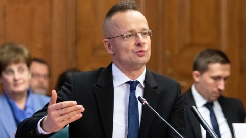 Szijjártó Péter szerint ez kell ahhoz, hogy lezárják a háborút