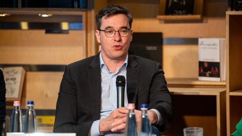 Karácsony megüzente, nem megy vitázni az ATV-be