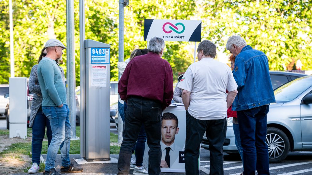 Még 300 jelöltről kell dönteniük a helyi választási bizottságoknak