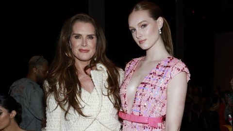 Brooke Shields és 18 éves lánya közös tetoválást varrattak