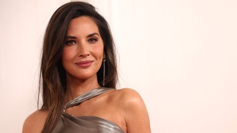 Olivia Munn végig dokumentálta rákbetegségét, hogy halála esetén a fia tudja, harcolt az életéért