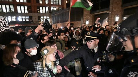 Az Izrael és a Hamász között zajló háború szétszakítja az amerikai egyetemeket is