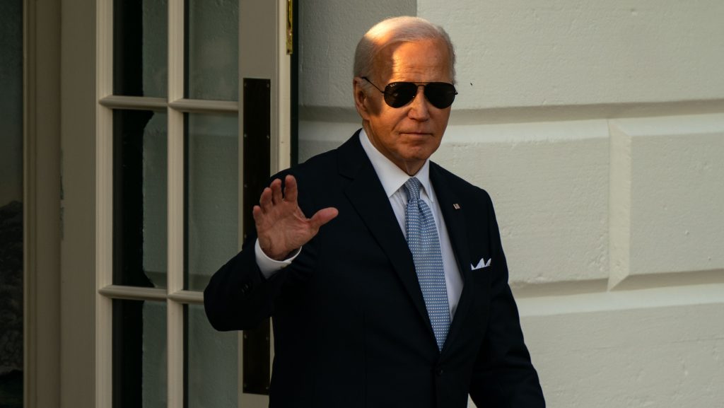 Mémfelelőst keres Joe Biden az elnöki kampányához
