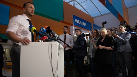 Nem mond le a szlovák belügyminiszter, de több belső vizsgálat is folyik a Fico elleni merénylet óta