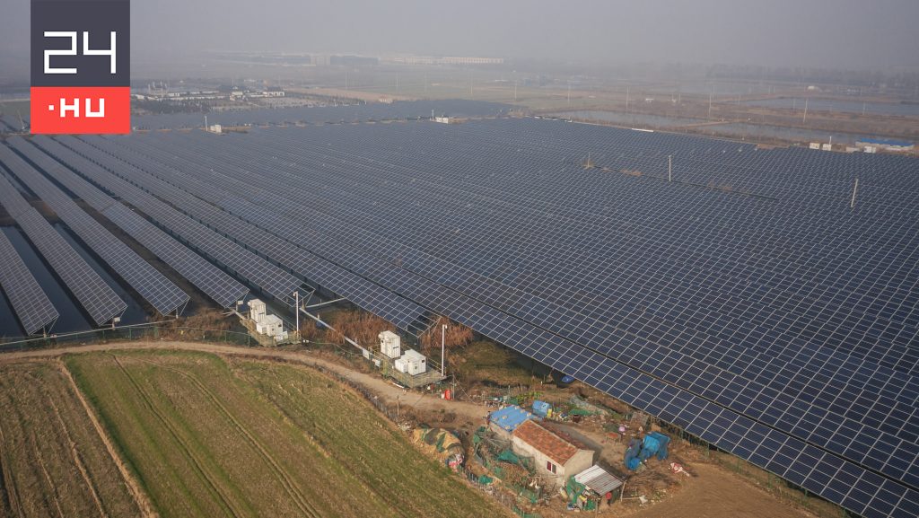 Az EU vizsgálni kezdte a kínai napelemgyártók állami finanszírozását, el is álltak a beruházási ajánlataiktól