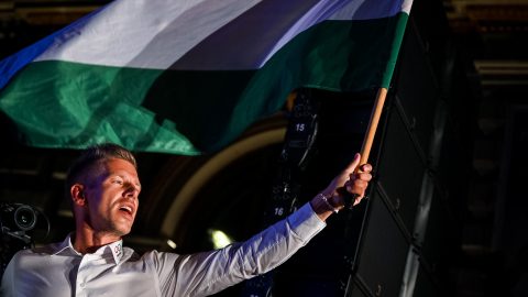 Tisza-este a Duna-parton – így követték Magyar Péter hívei a Várkert bazári vitát