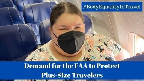 A plus size influenszer extra üléseket követel a repülőgépeken, azt mondja, isten üzenetét közvetíti
