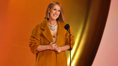 Celine Dion szerint a betegségével énekelni olyan, mintha „valaki fojtogatna”