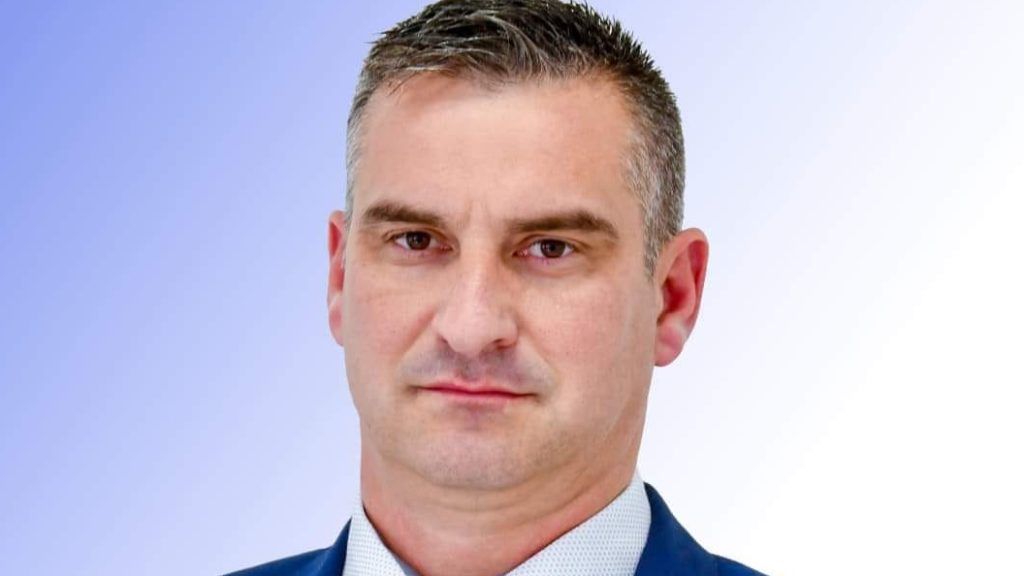 Mégis marad az önkormányzatban Tiszaföldvár borozós balhéja miatt lemondó alpolgármestere