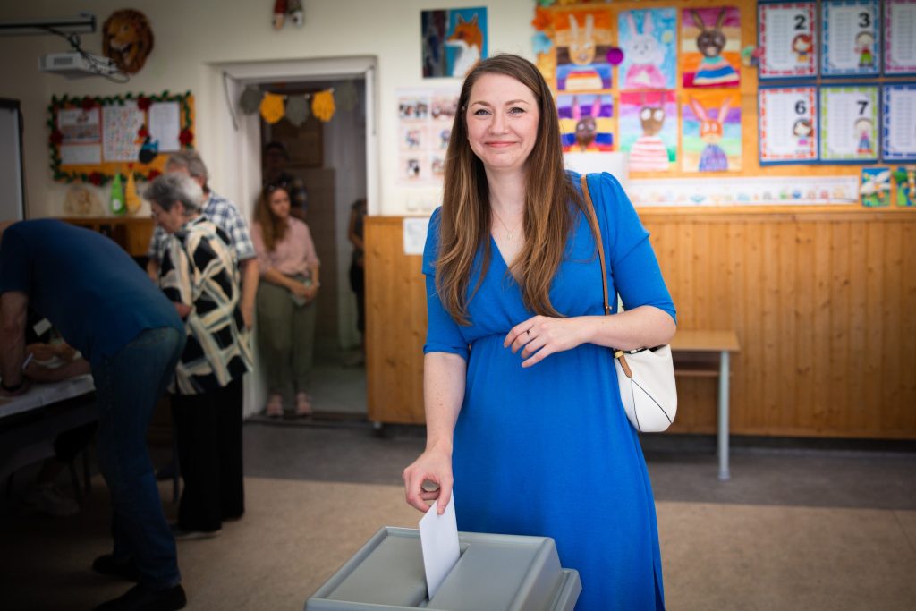 Szavazott és szavazásra buzdít Donáth Anna is