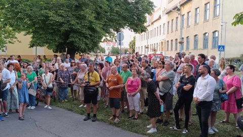 Szentesi dráma három parlamenti felvonásban