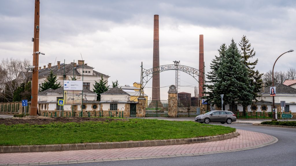 Felpofozták a szerencsi polgármestert