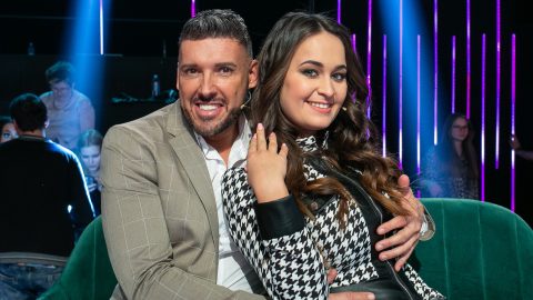 Önkormányzati képviselő lett Szuperák Barbara, a mulatós sztár, Jolly kedvese