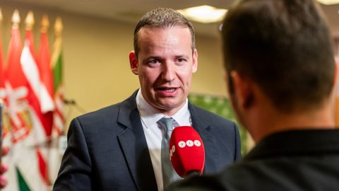 Toroczkai László Kovács Gergelynek: Megvédjük a turult!