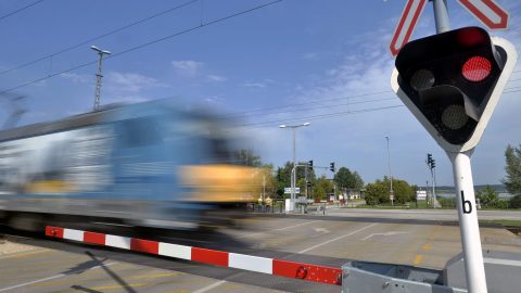 Gázolt a vonat Gárdony és Agárd között