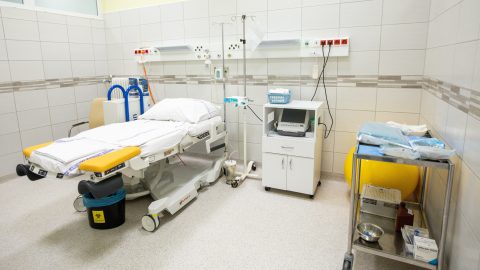 Meglett a jogszabályi előírásoknak megfelelő műtőblokk Szegeden, újra működhet a gyereksebészet
