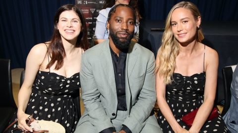 Brie Larson és Alexandra Daddario véletlenül ugyanazt az 500 dolláros ruhát kapták fel egy eseményre