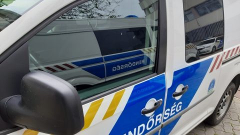 Megtépte és felmosónyéllel verte a volt párját egy férfi