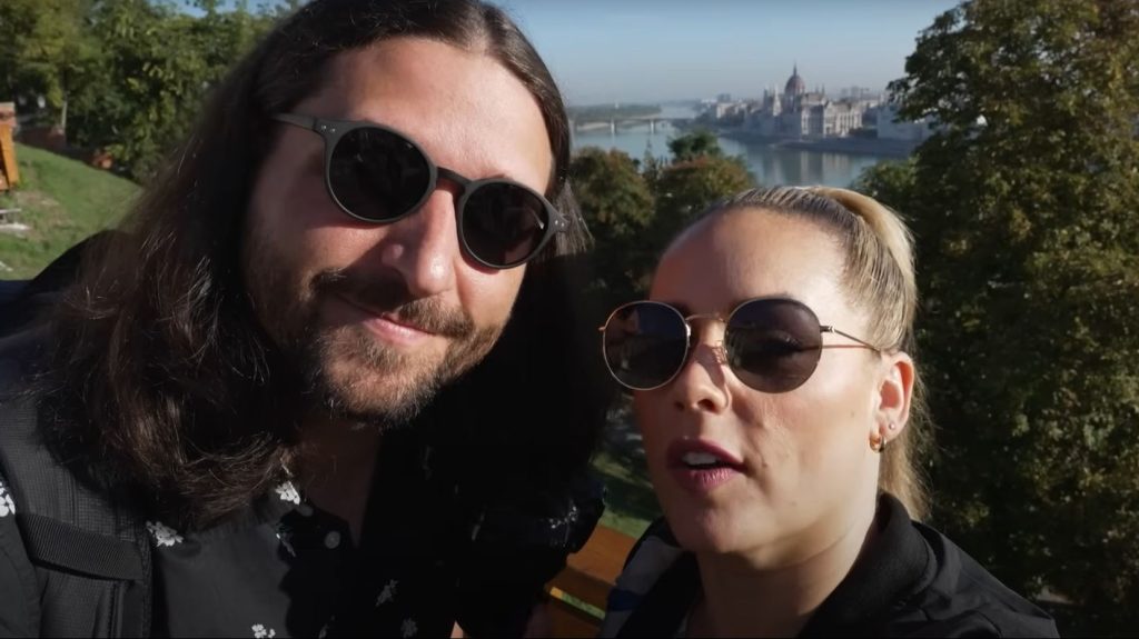 Budapestre látogatott egy amerikai vlogger pár, megállapították, hogy igencsak drága a Budavári Siklón 2 percet utazni