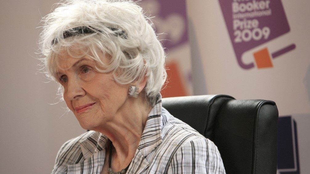 Alice Munro Nobel-díjas írónő tudta, hogy élettársa szexuálisan bántalmazta a lányát