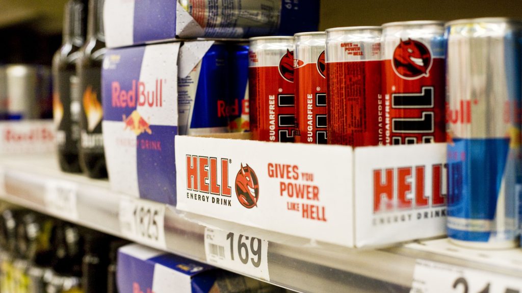 Itt a terv, amely lényegében megtiltaná az energiaitalokat a 18 éven aluliak számára