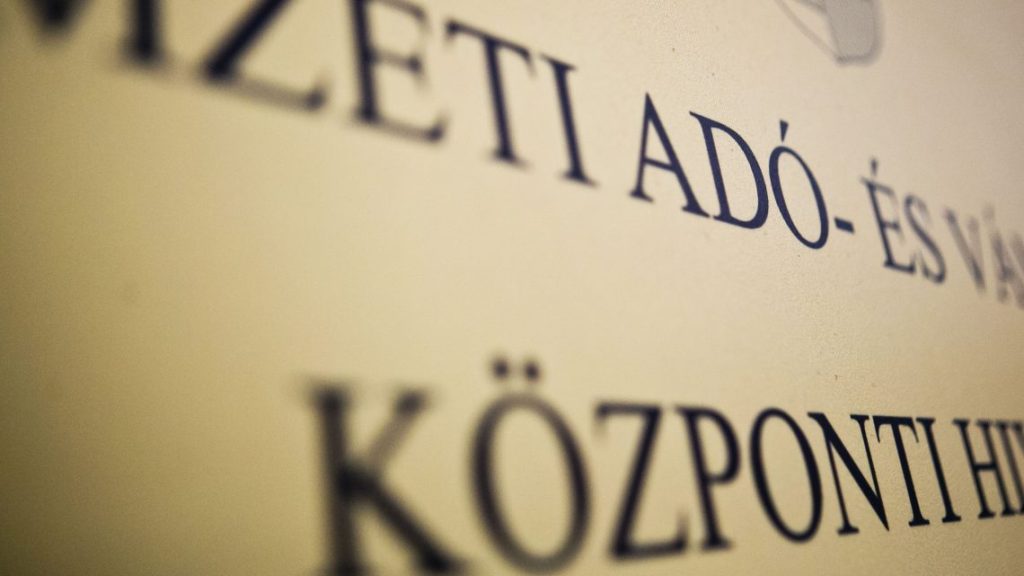 Nem politikai utasításra szüntették meg a Gattyán-ügyet