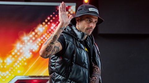 ByeAlex a palackokhoz rögzített kupakokról: Az általuk okozott idegbaj egyre nagyobb teret ölt majd stroke formájában