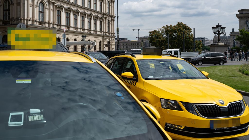 Nyomoz a rendőrség a belvárosi taxisfenyegetéssel kapcsolatban