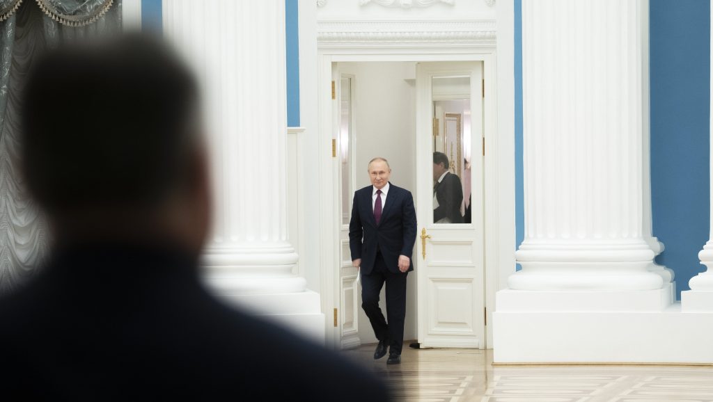 Megérkezett Moszkvába Orbán Viktor