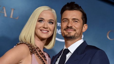 Katy Perry élő videóban válaszolt egy Orlando Bloom „varázspálcájával” kapcsolatos kérdésre