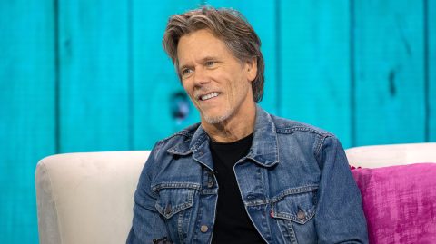Kevin Bacon félmeztelen fotót posztolt magáról a 66. születésnapja alkalmából