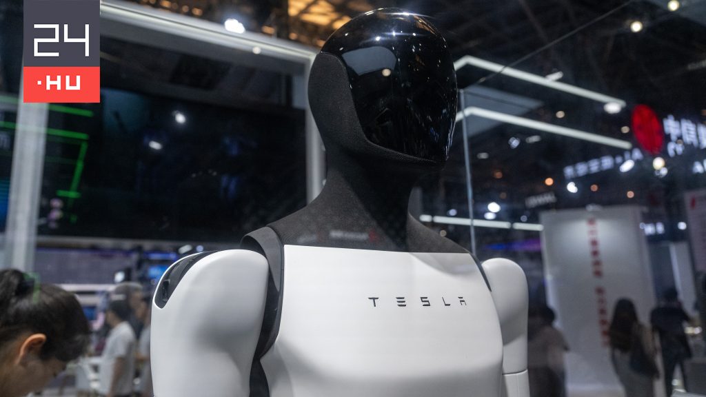 Jövő évtől humanoid robotokat is alkalmaz a Tesla